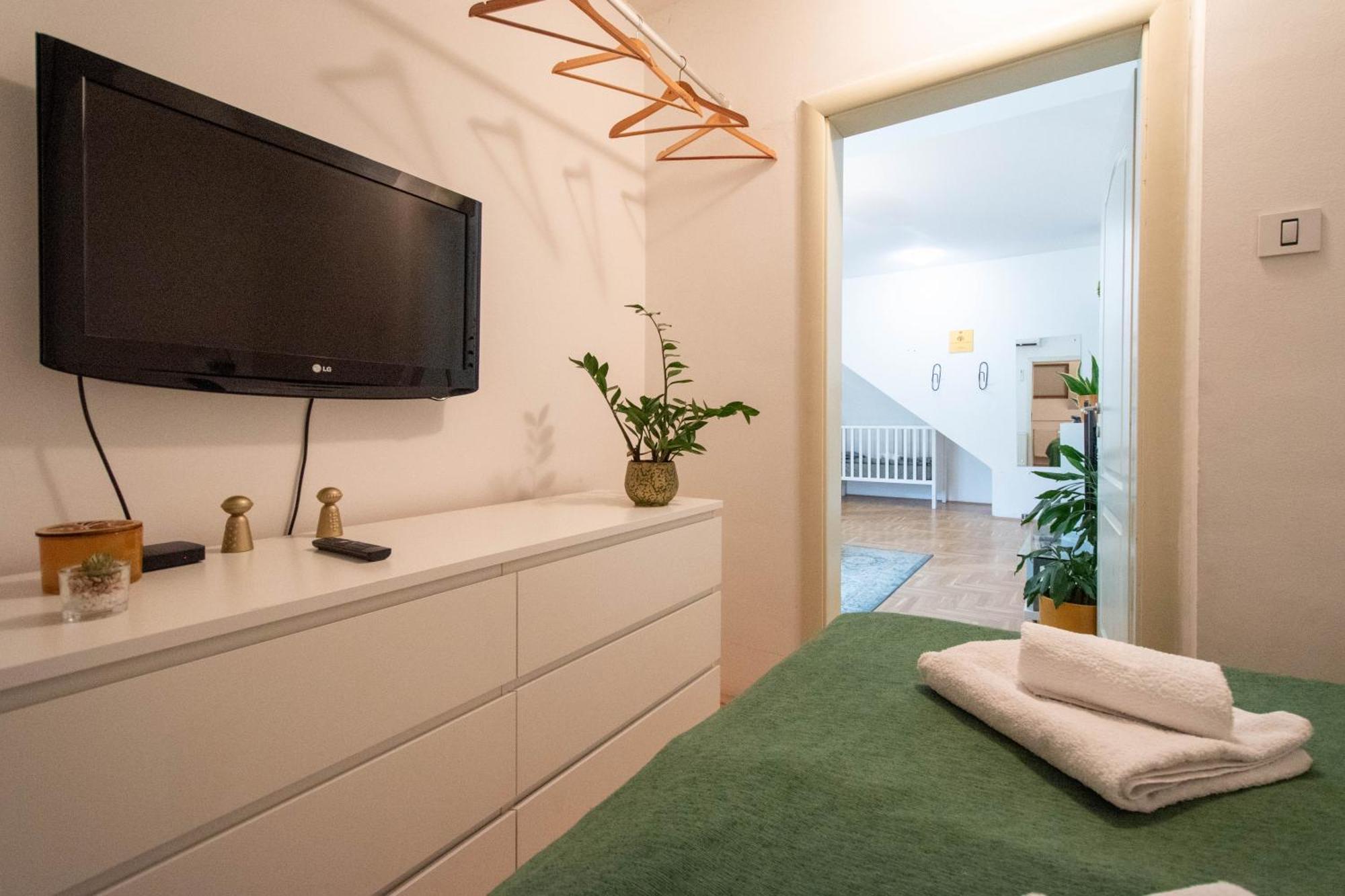 Spacious 1-Bedroom Apartment 诺威萨 外观 照片